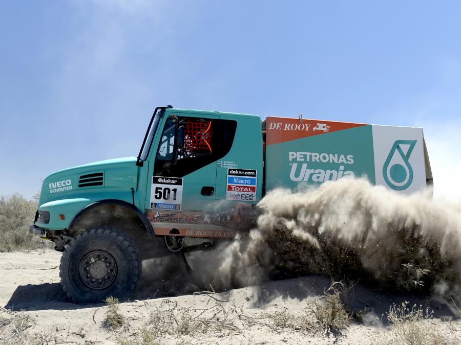  Iveco PowerStar Evolution 4x4 2012 года  (фото 3 из 12)